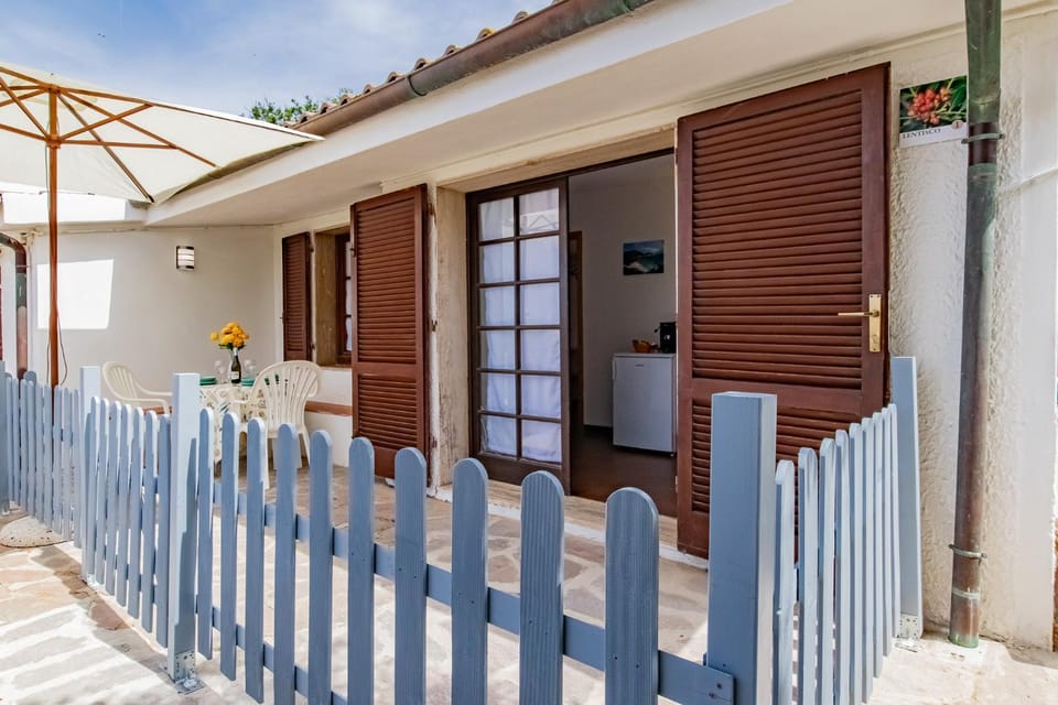 Property building, Patio