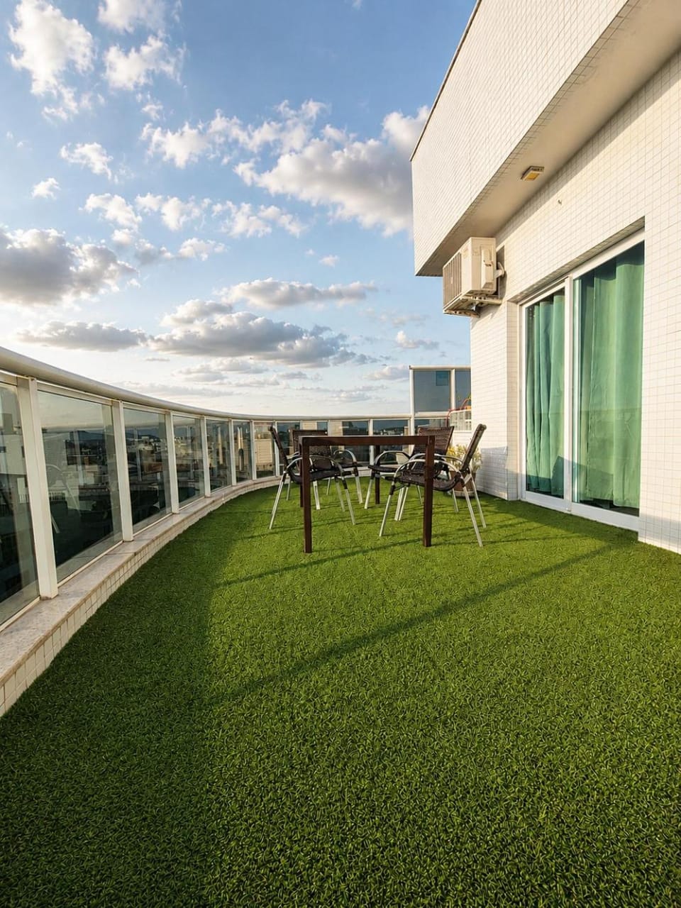 Cobertura Duplex na Quadra da Praia do Forte com Piscina Privativa e 2 Vagas Apartment in Cabo Frio