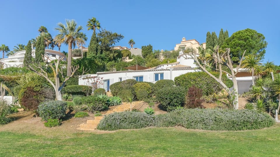 Casa das Palmeiras, Luxury Villa Villa in Luz