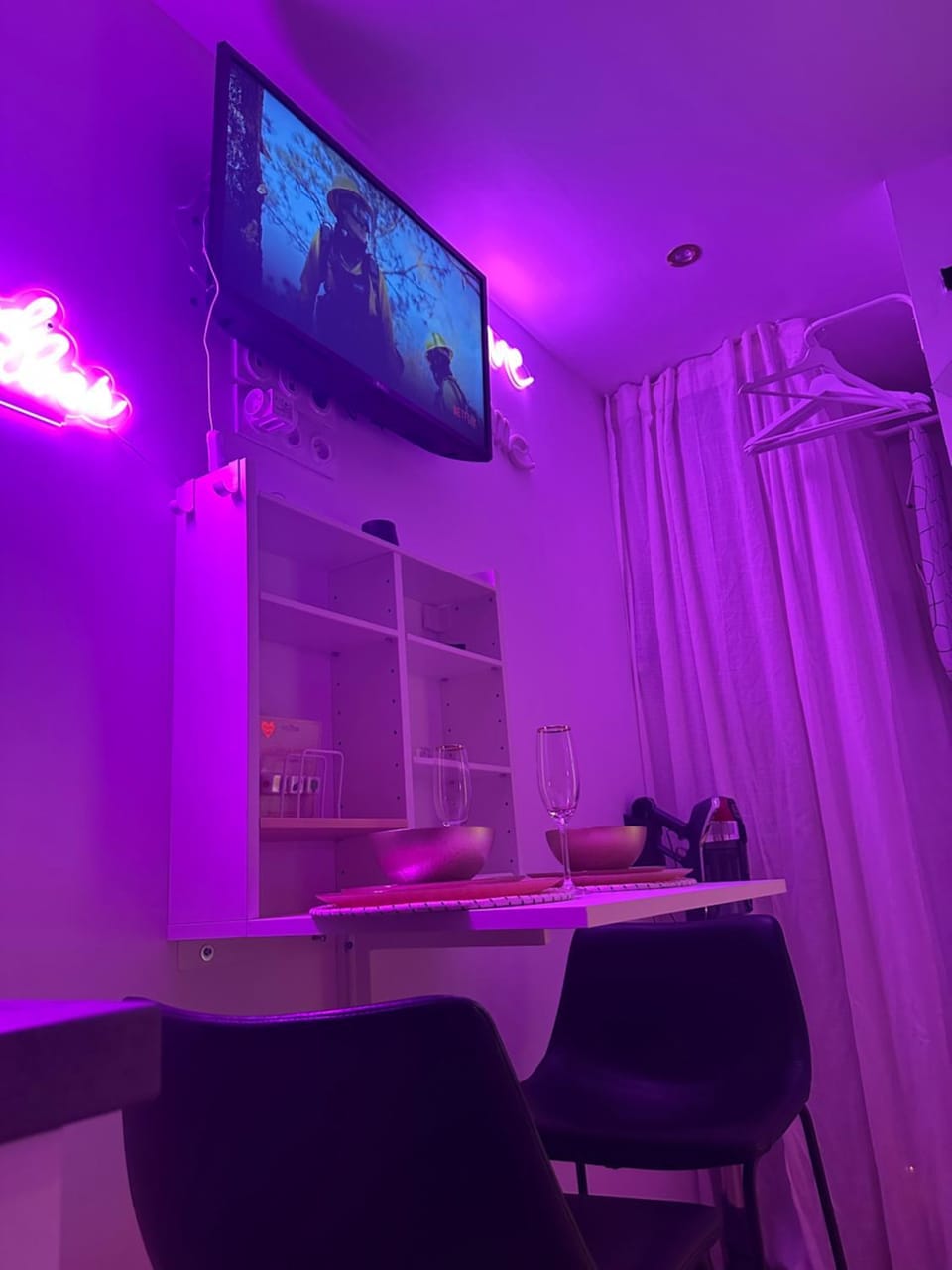 TV and multimedia, Dining area, hair dresser