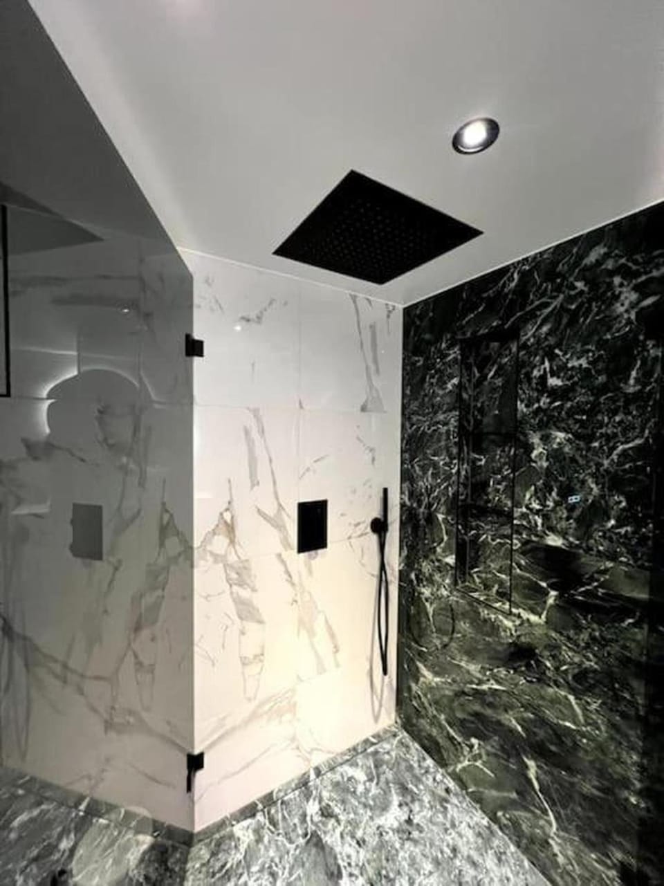 Ultra lyx lägenhet/ Nedrevåning Apartment in Gothenburg