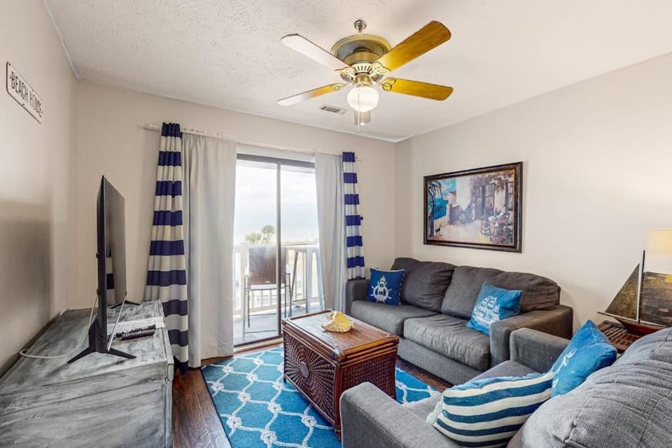 La Mirage 302 Apartment in Myrtle Beach