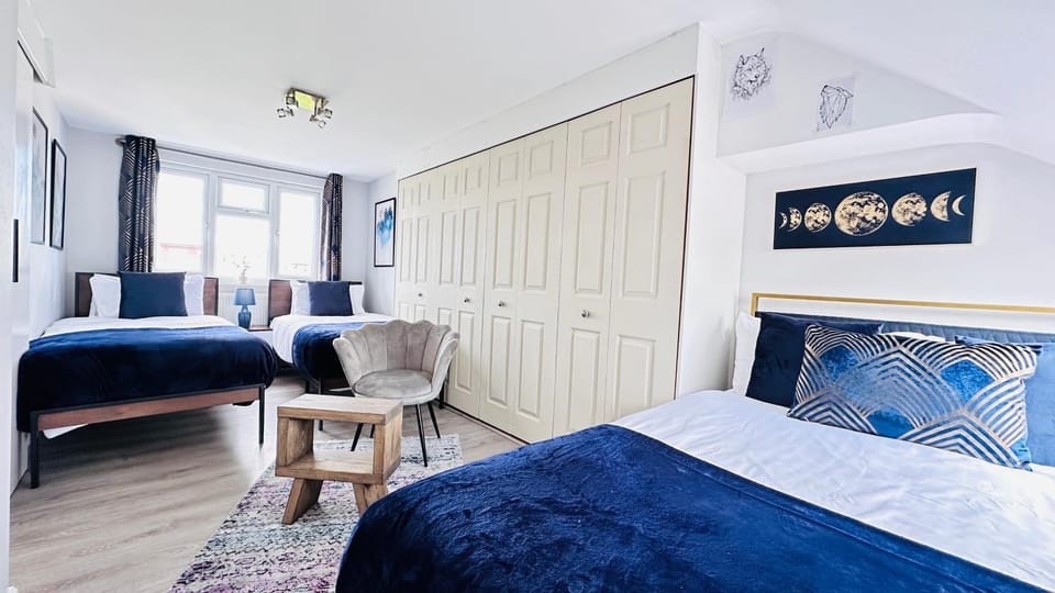 Bed, Bedroom