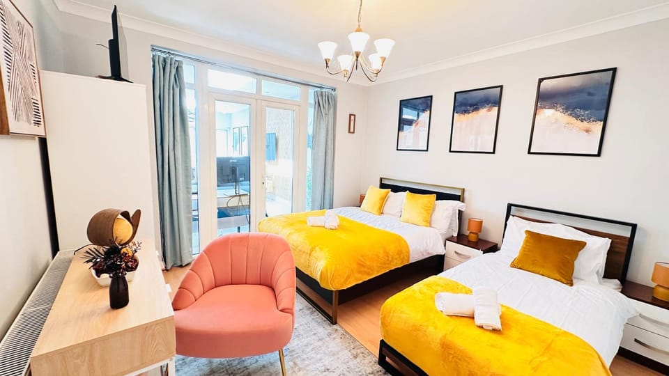 Bed, Bedroom