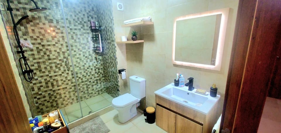Shower, Bathroom, towels