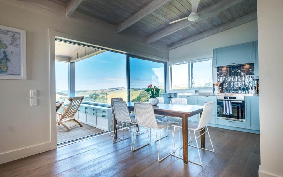 Onetangi Belle - Coast & Country House in Auckland Region