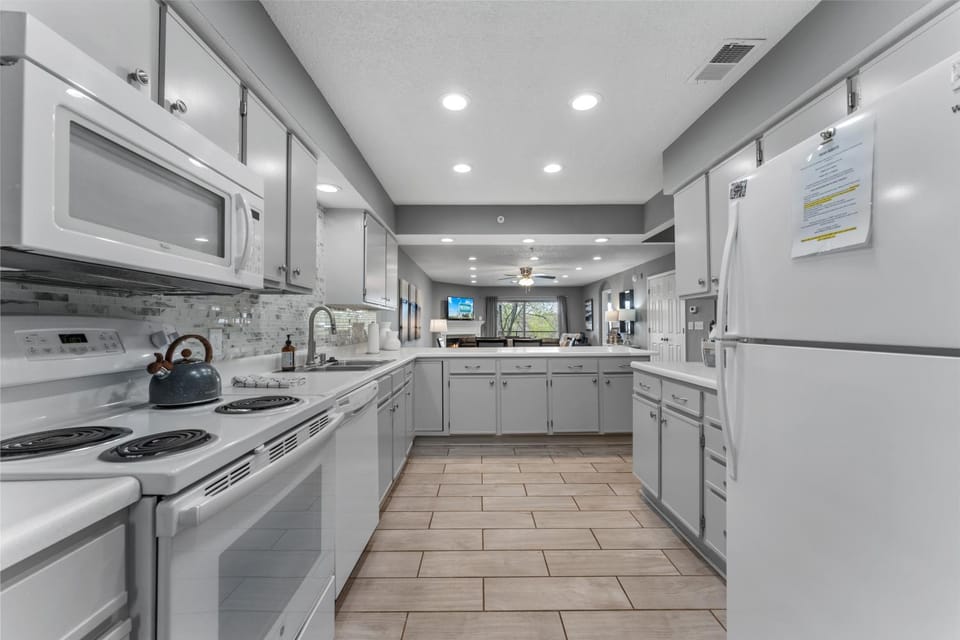 Kitchen or kitchenette, dishwasher, minibar, pet friendly, stove
