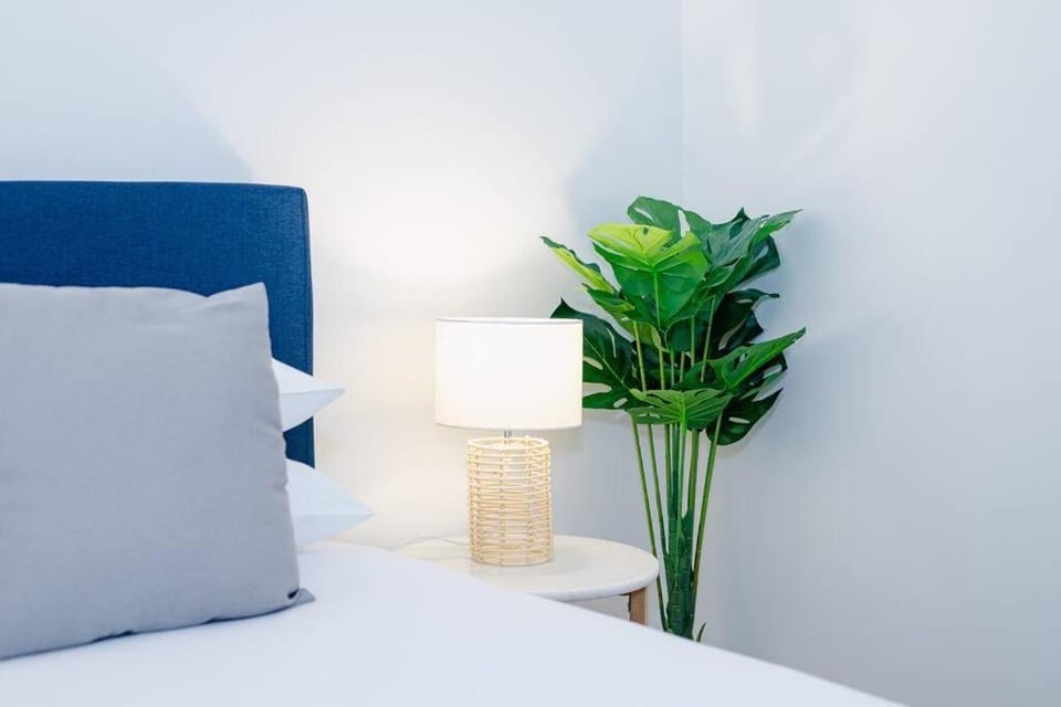 Ultimo Escape - Walk to City - Unique 2 Bedroom Apt - Sleeps 8 Apartment in Sydney