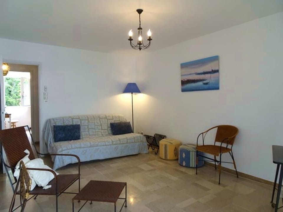 T2 à 50m de la plage avec piscine, animaux admis, parking privé - FR-1-776-19 Apartment in Argeles-sur-Mer