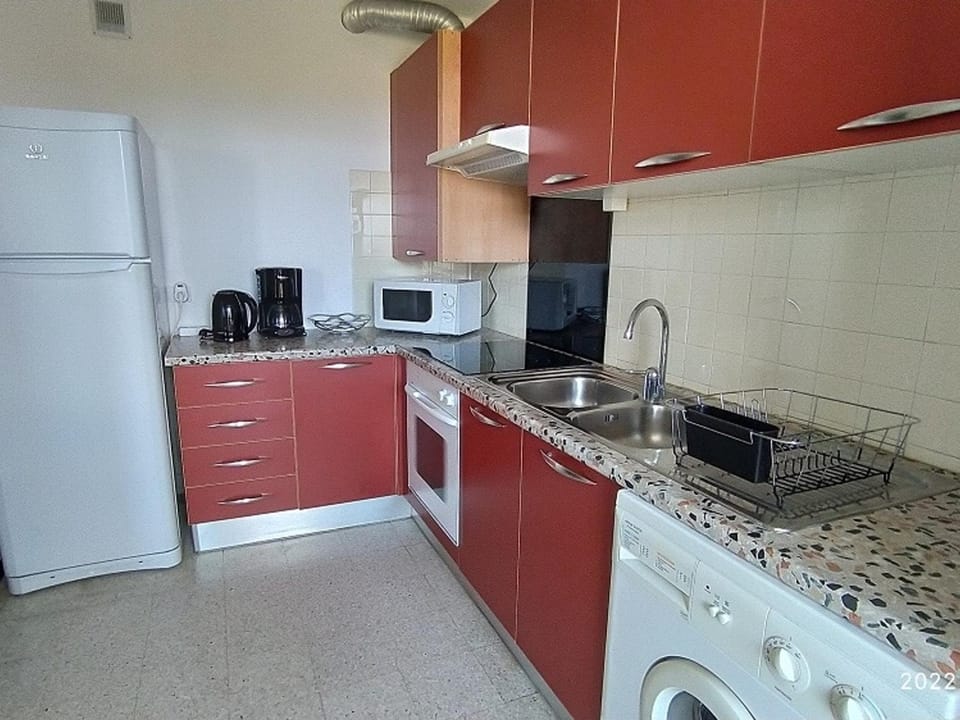 Studio 4 pers avec terrasse, vue montagne, parking, animaux admis - FR-1-776-39 Apartment in Argeles-sur-Mer