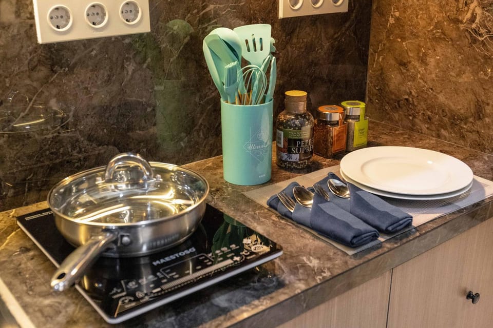 Kitchen or kitchenette, stove