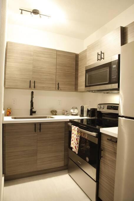 Apt 6 Miami Designer Studio in the Upper East-Side Apartment in Miami Shores