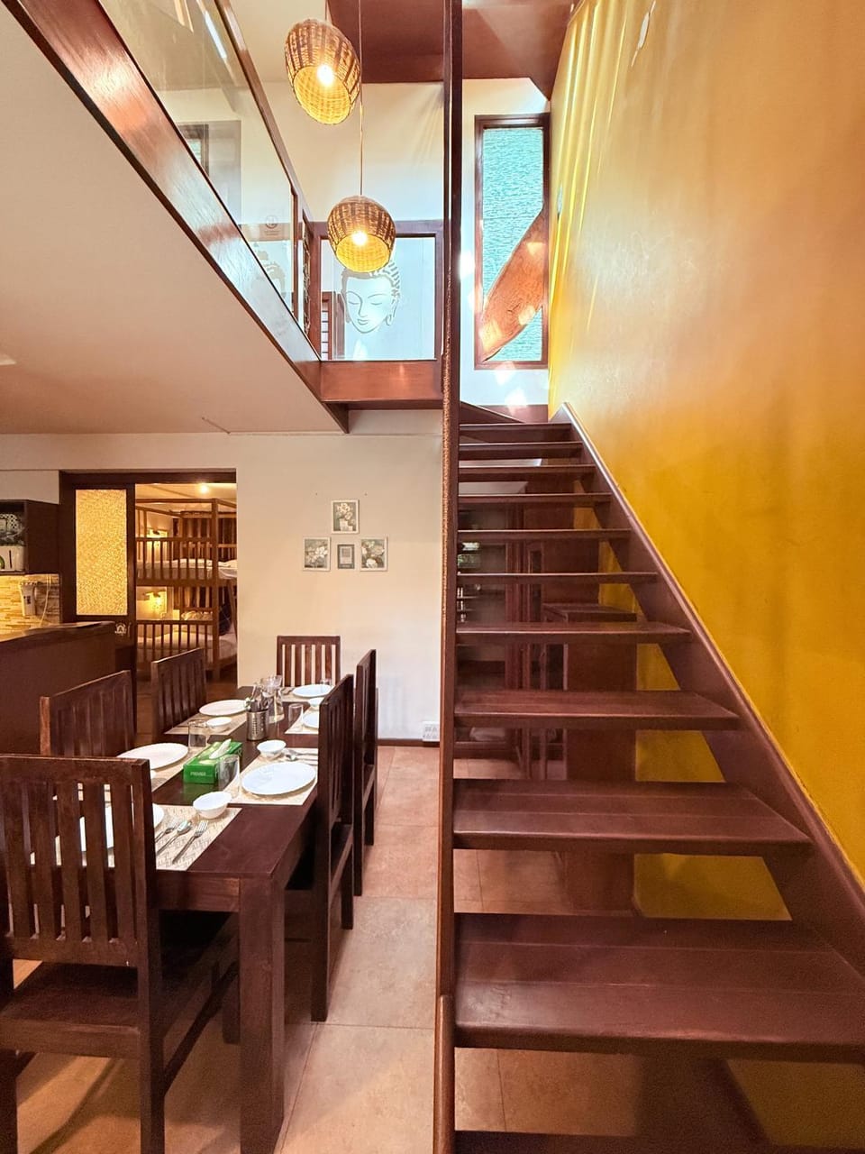 Jugglers Rest Boho Style 4BHK Spacez Luxury Villa with Terrace Lounge Hostel in Bengaluru