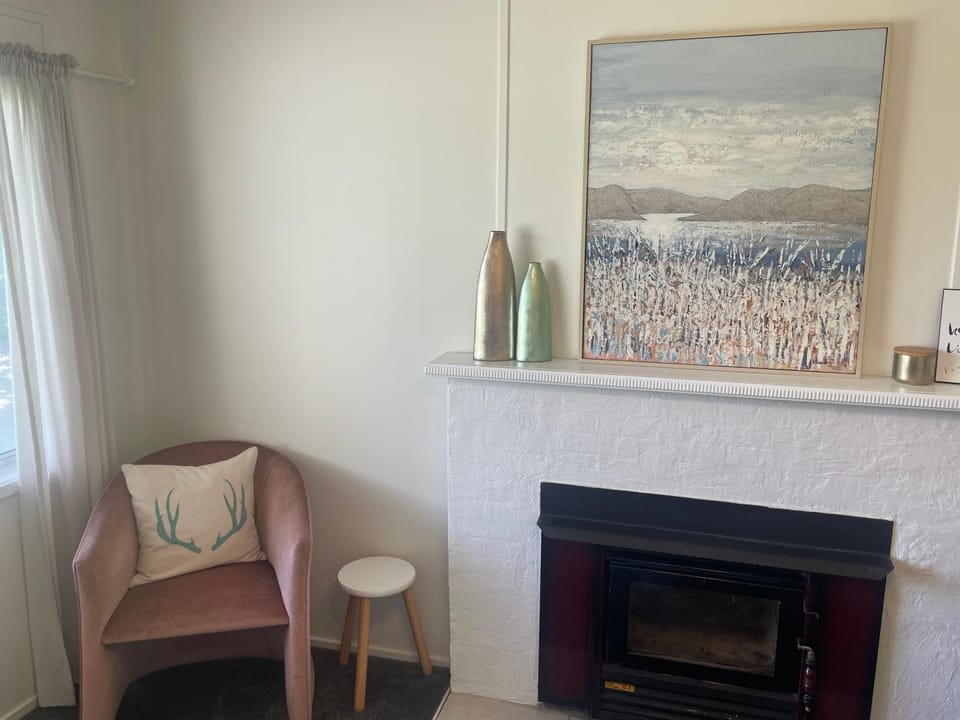 Marjalis Cottage, your perfect country getaway! House in Wonthaggi