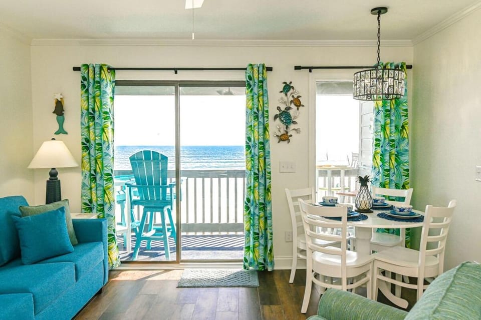 The Tropical Turtle All New Modern Oceanfront Condo w Pool House in North Myrtle Beach