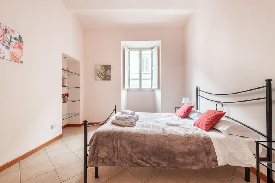 Sant'Ambrogio Apartment By San Firenze Collection Apartment in Florence