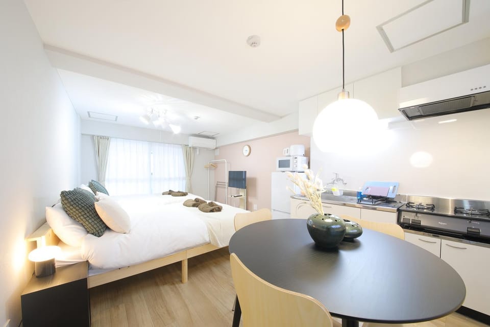 Bed, Kitchen or kitchenette, Photo of the whole room, Bedroom