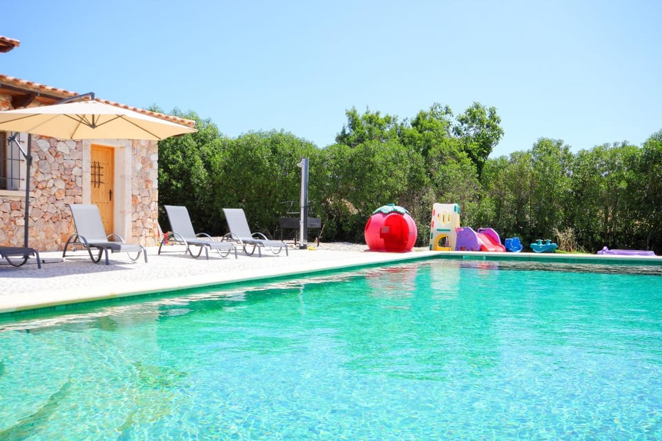 Day, Pool view, Swimming pool, sunbed