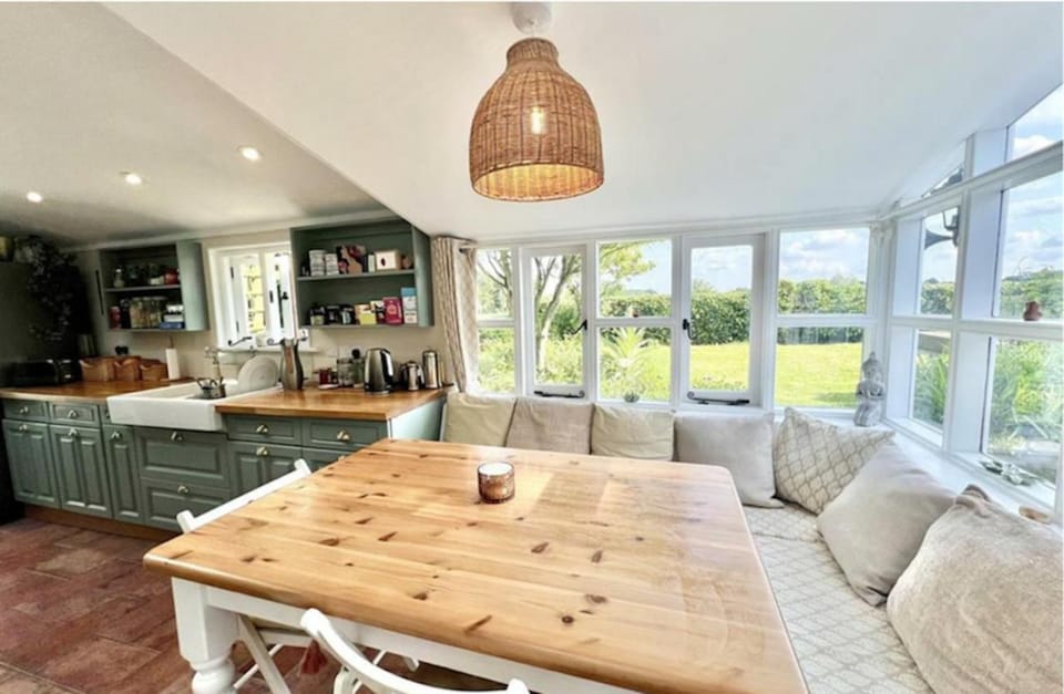 Dining area, Diving, kitchen