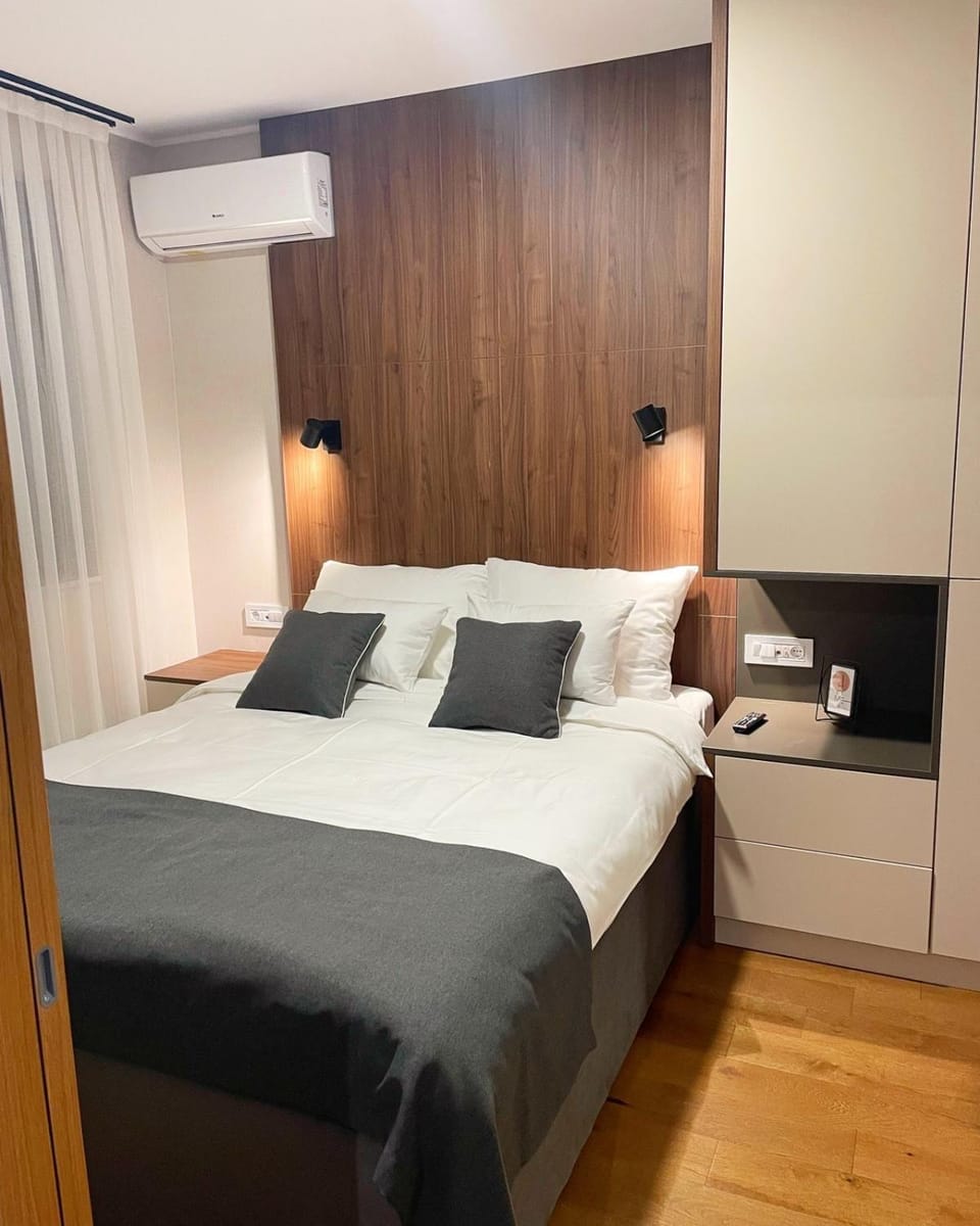 Bed, Bedroom, wardrobe