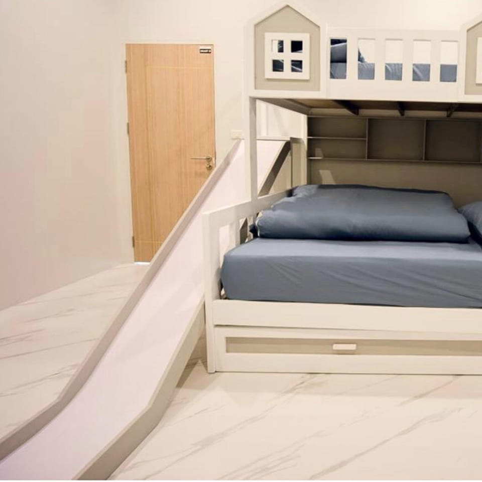 Bed, Bedroom, bunk bed