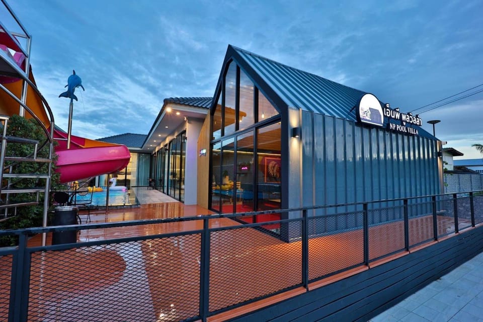 Property building, Balcony/Terrace