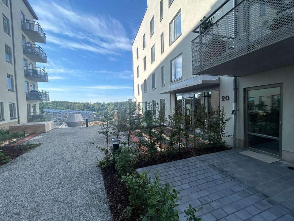Property building, Facade/entrance