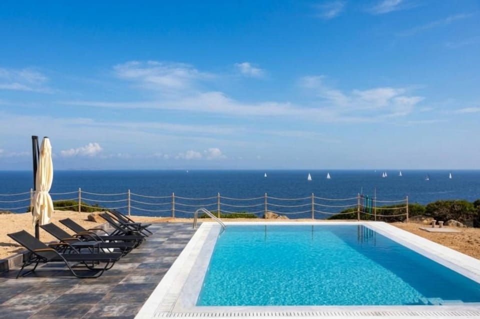 Day, Sea view, Swimming pool, sunbed