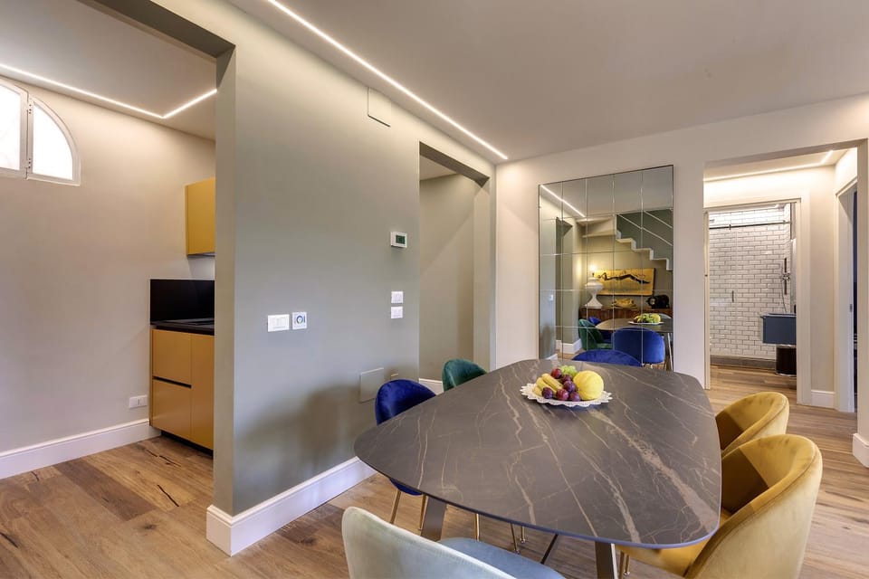 Living room, Dining area