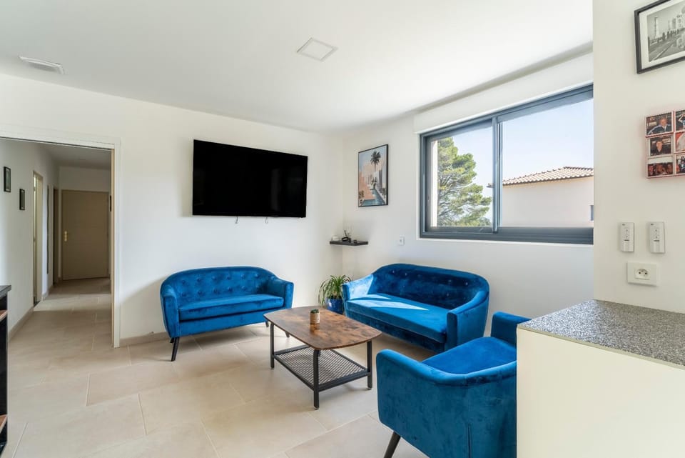 Property building, Living room