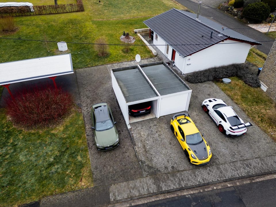 Property building, Bird's eye view, Parking
