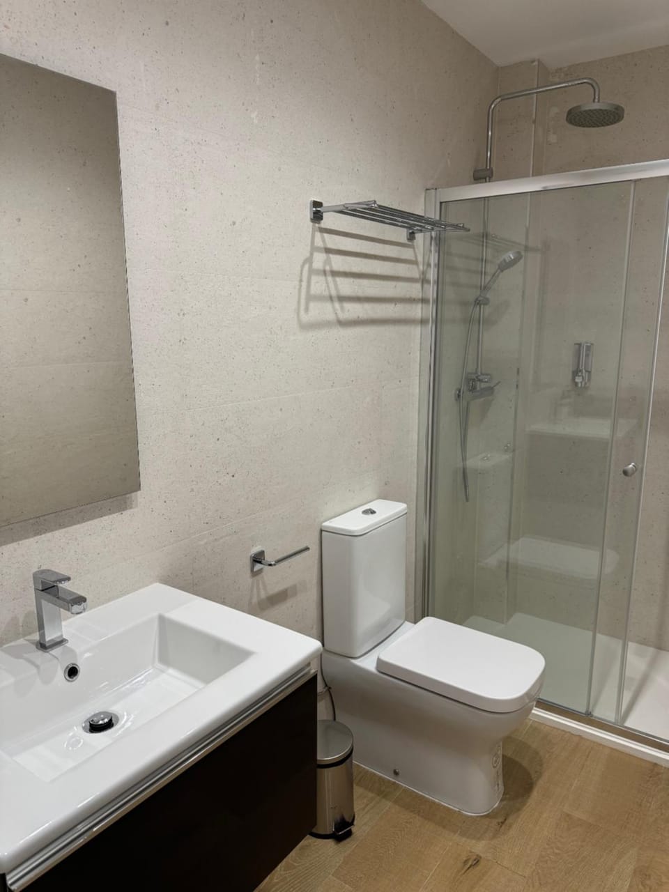 Shower, Bathroom, towels