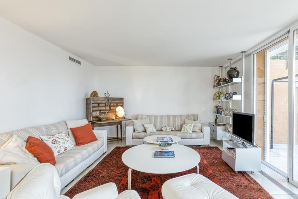 Property building, Living room