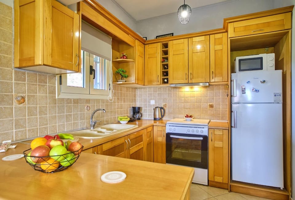Kitchen or kitchenette, minibar, pet friendly, stove, toaster