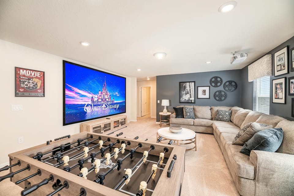 Game Room, TV and multimedia, Living room, Seating area, Evening entertainment