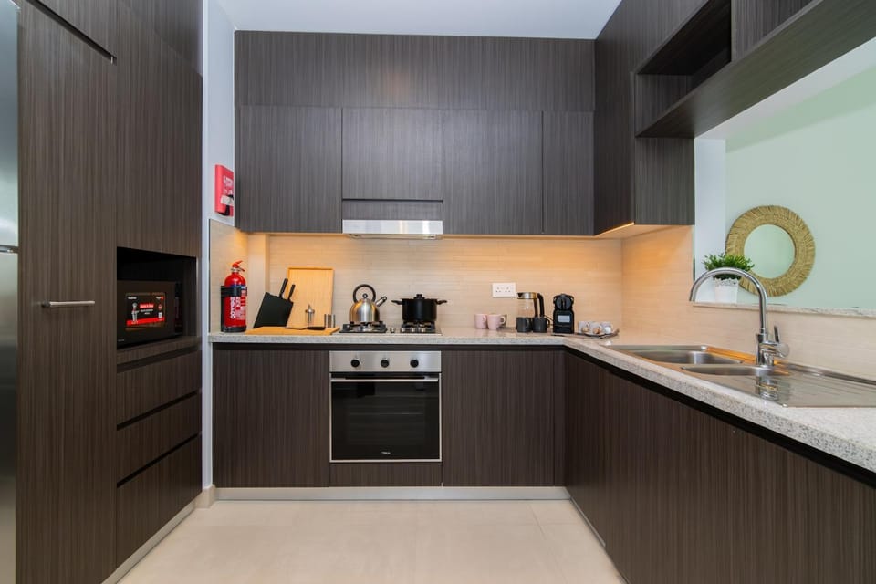 Coffee/tea facilities, Kitchen or kitchenette, minibar, oven, pet friendly, stove, toaster