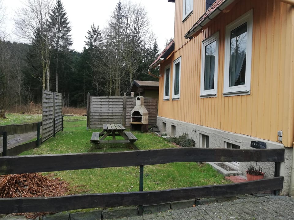BBQ facilities, Balcony/Terrace