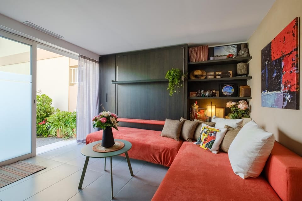Property building, Living room