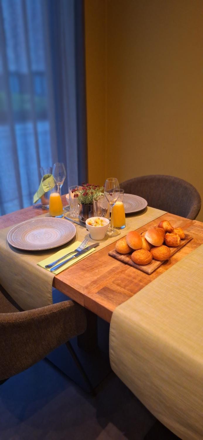 Breakfast, Continental breakfast