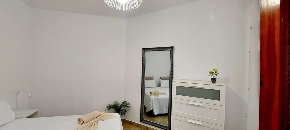 Ten Minutes From Airport - 1 Apartment in Vecindario