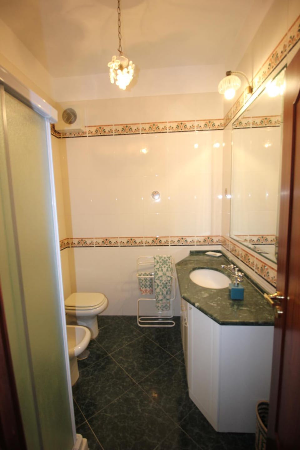Shower, Toilet, Bathroom, bidet