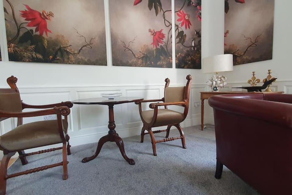 Clairville : Georgian Suite - Central Ross-on-Wye Apartment in Ross-on-Wye