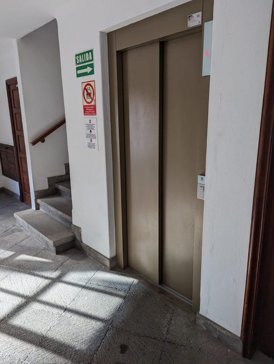 elevator