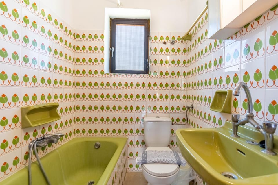 Bathroom, Living room