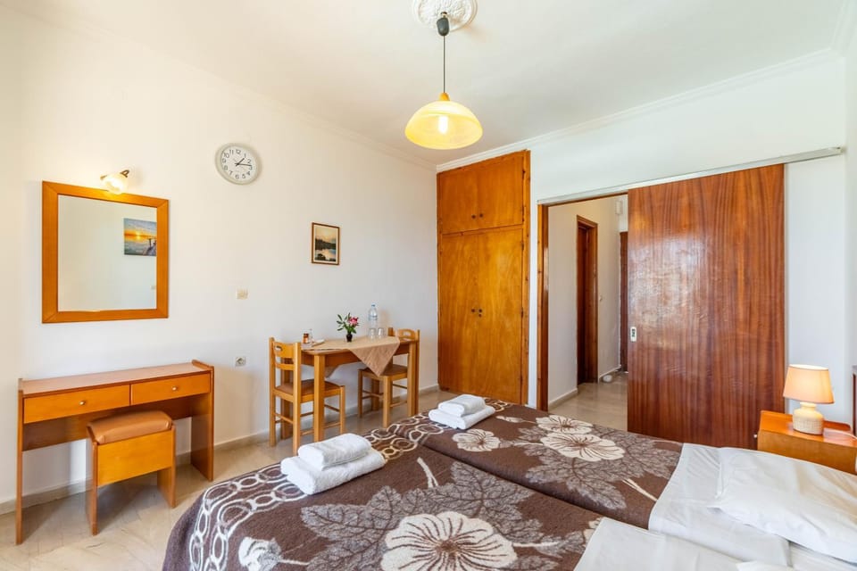 Property building, Living room, Bedroom