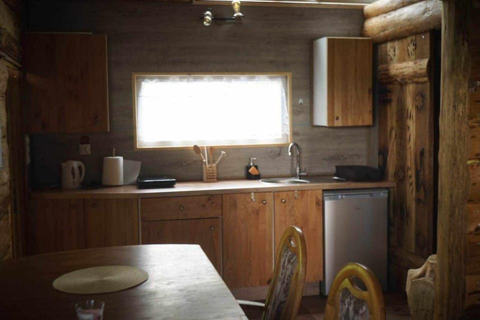Coffee/tea facilities, Kitchen or kitchenette, minibar, stove