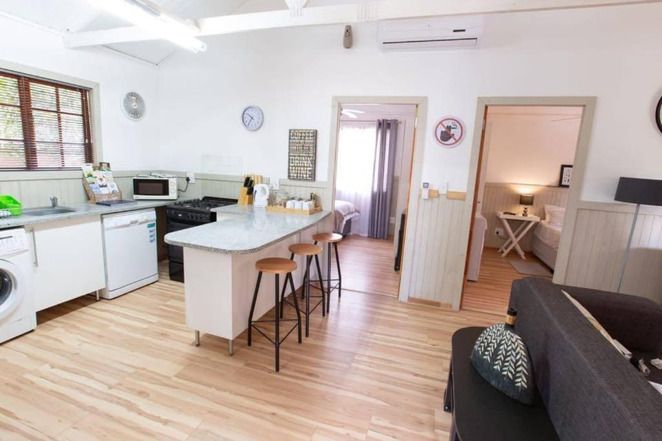Lala Lapa Self Catering Accomodation Apartment in South Africa