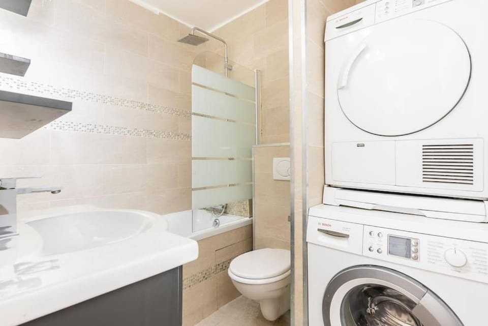 Toilet, Bathroom, washing machine, dryer