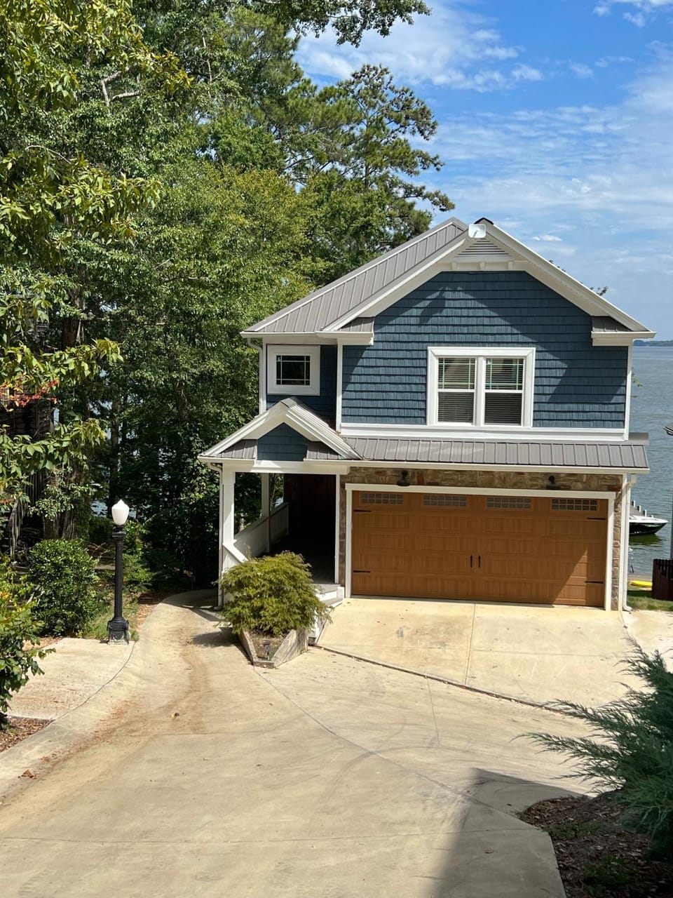 House #41 Moonset Vista House (Pet Friendly) House in Weiss Lake