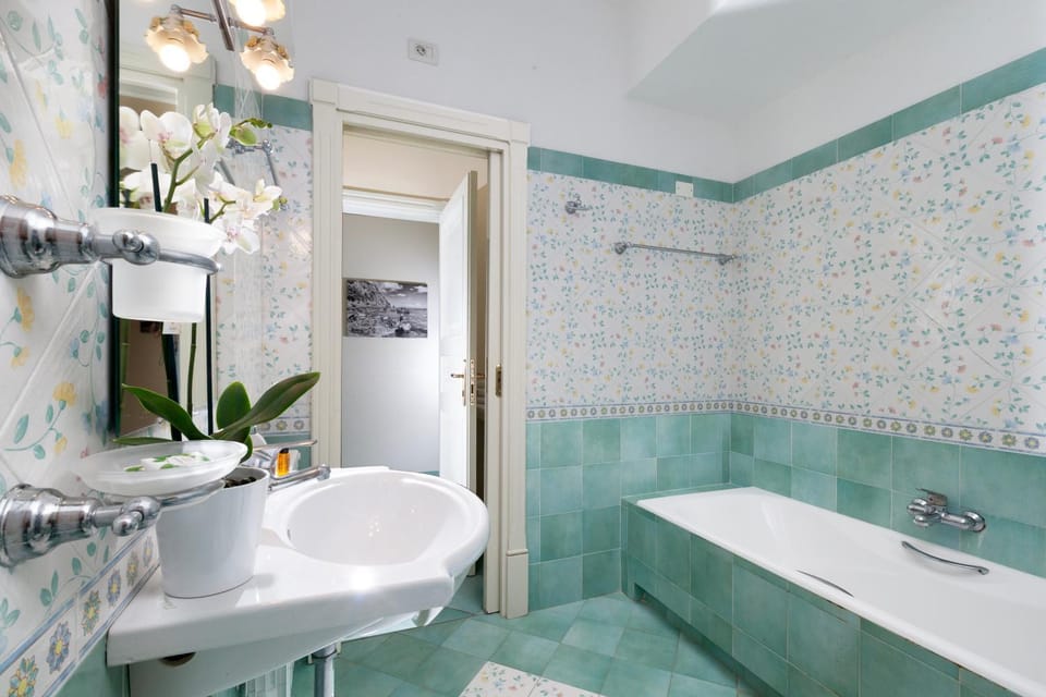Bathroom, Bath